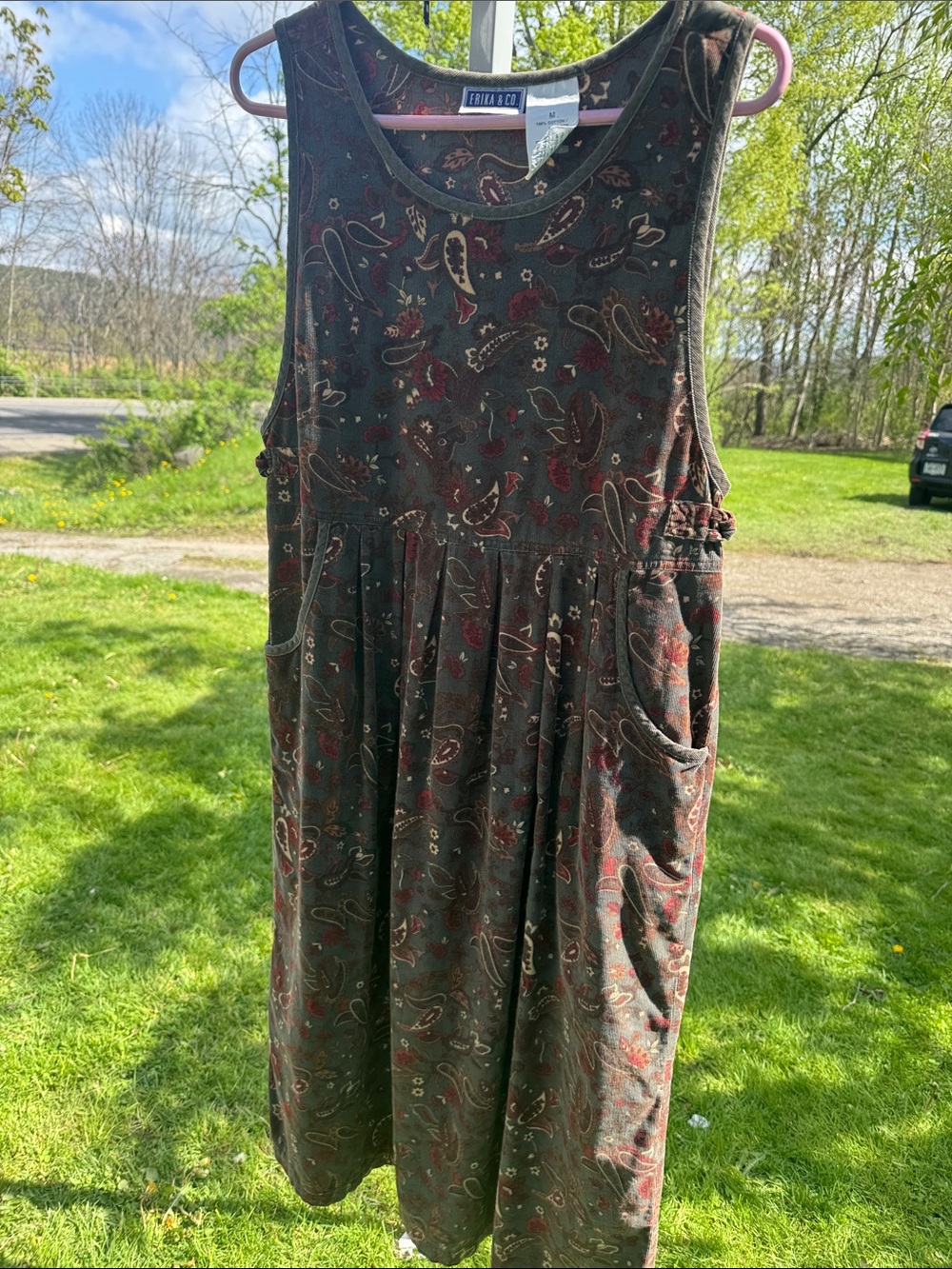 Women's Dark Paisley Sleeveless Dress